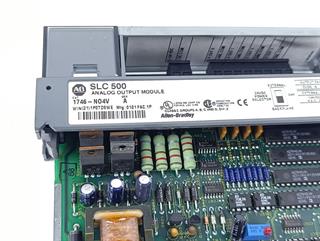 ik-industry/pd/allen-bradley-slc-500-1746-n04v-analog-output-module-ser-a-top-zustand-81248-4.jpg