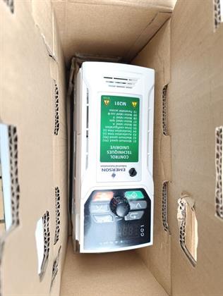 ik-industry/pd/control-techniques-emerson-m201-024-00018-a-400v-055kw-m201-02400018a-ovp-78064-3.jpg