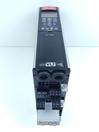 ik-industry/pd/danfoss-vlt5001pt5b20str3d0f10a00c0-175z0530-ip-65-175z0401-tested-78705-3.jpg