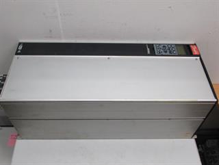 ik-industry/pd/danfoss-vlt6062-ht-175z7035-vlt6062ht4c20str3dlf00a00c0-400v-89a-45kw-top-zustand-70716-2.jpg
