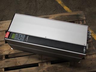 ik-industry/pd/danfoss-vlt6062-ht-175z7035-vlt6062ht4c20str3dlf00a00c0-400v-89a-45kw-top-zustand-70716-5.jpg