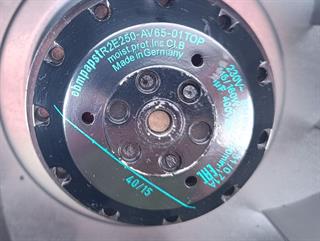 ik-industry/pd/ebmpapst-r2e250-av65-01top-5060hz-051071a-115160w-25502750min-top-zustand-78194-4.jpg
