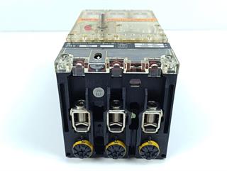ik-industry/pd/moeller-zm6-160-ausloeseblock-fuer-leistungsschalter-100-160a-neuwertig-80907-5.jpg