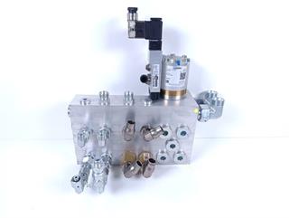 ik-industry/pd/mueller-co-ax-5-pcd-1-10-nc-0-200bar-0-820-038-980-18015-24v-dc-top-zustand-79811-2.jpg