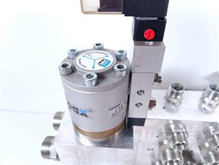 ik-industry/pd/mueller-co-ax-5-pcs-1-10-nc-0-820-038-980-1824210291-top-zustand-78196-7.jpg