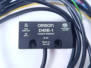 ik-industry/pd/omron-d40b-1b10-coded-sensor-d40b-1d10-actuator-unused-78808-2.jpg