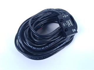 ik-industry/pd/omron-d40b-1d10-non-contact-safety-switch-sensor-ohne-actuator-unused-und-ovp-78804-6.jpg