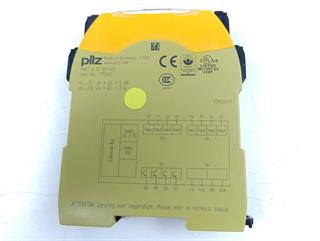 ik-industry/pd/pilz-pnoz-m-ef-8di4d0-idno-772142-top-zustand-82666-3.jpg