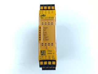 ik-industry/pd/pilz-pnoz-m-ef-8di4d0-idno-772142-top-zustand-82666-4.jpg