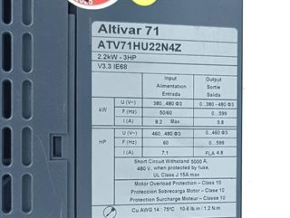 ik-industry/pd/schneider-electric-altivar-71-atv71hu22n4z-22kw-400v-tested-und-top-zustand-81230-4.jpg