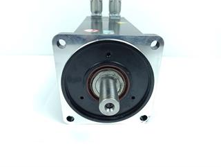 ik-industry/pd/schneider-electric-servomotor-bmh1402p36f2a-unused-ovp-78802-6.jpg