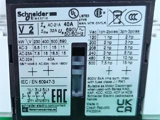 ik-industry/pd/schneider-electric-tesys-055170-pk2204-v2-unused-und-ovp-81636-4.jpg