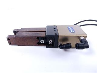 ik-industry/pd/schunk-mpg-40-as-340042-balluff-bes516-3007-g-e4-c-s49-002-top-zustand-78074-3.jpg