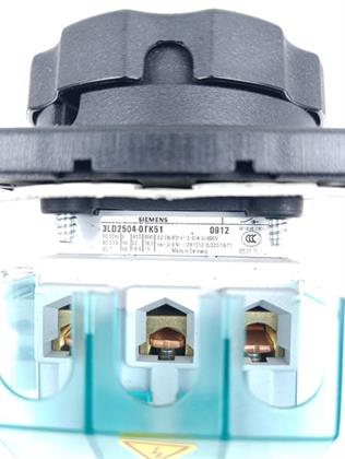 ik-industry/pd/siemens-3ld2504-0tk51-3ld9200-5b-hauptschalter-400v-22kw-top-zustand-78392-4.jpg