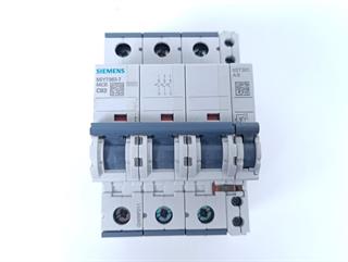 ik-industry/pd/siemens-leitungsschutzschalter-5sy7363-7-mcb-c63-5st301as-top-zustand-79145-4.jpg