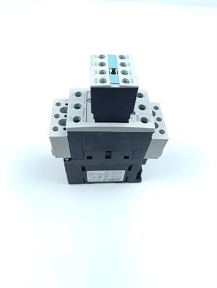 ik-industry/pd/siemens-schuetz-3rt1034-1b4-leistungsschalter-top-zustand-62354-2.jpg