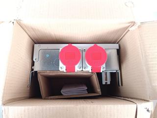 ik-industry/pd/siemens-sivacon-8ps-bd2-ak2x2cee165s14-tap-off-unit-16a-unused-und-ovp-78902-2.jpg