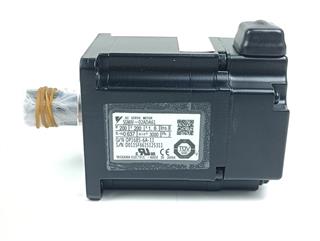 ik-industry/pd/yaskawa-sgmjv-02ada61-ac-servo-motor-200w-200v-16a-unused-und-ovp-81460-4.jpg