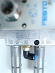 Festo VSVA-B-P53E-H-A1-1R5L + VSVA-B-M52-AH-A1-1R5L Ventil + Platten TOP ZUSTAND