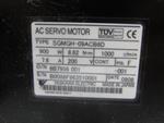 yaskawa-ac-servo-motor-sgmgh-09acb6d-900w-76a-200v-max-1000-unbenutzt-70351-2.jpg