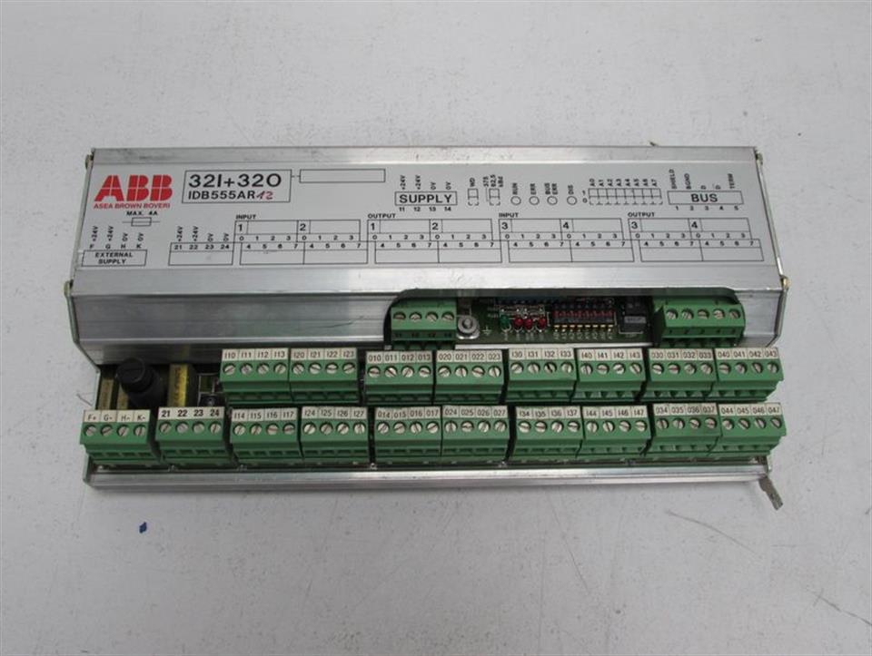 abb-32i32o-idb555ar12-hite-303124-r12-id-b5555a-r12-io-miodul-72632-2.jpg