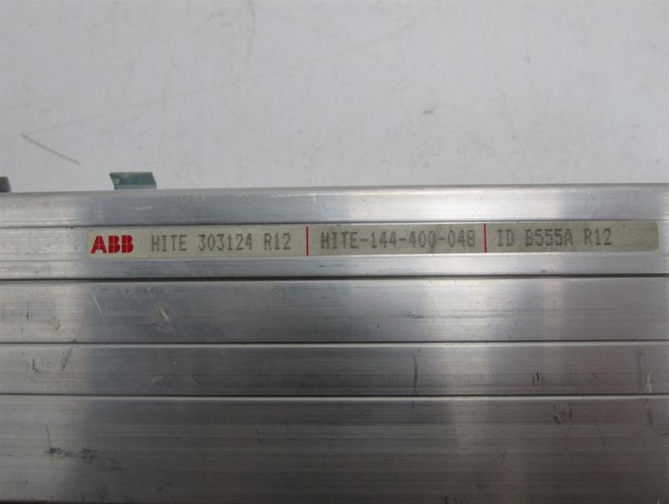 abb-32i32o-idb555ar12-hite-303124-r12-id-b5555a-r12-io-miodul-72632-3.jpg