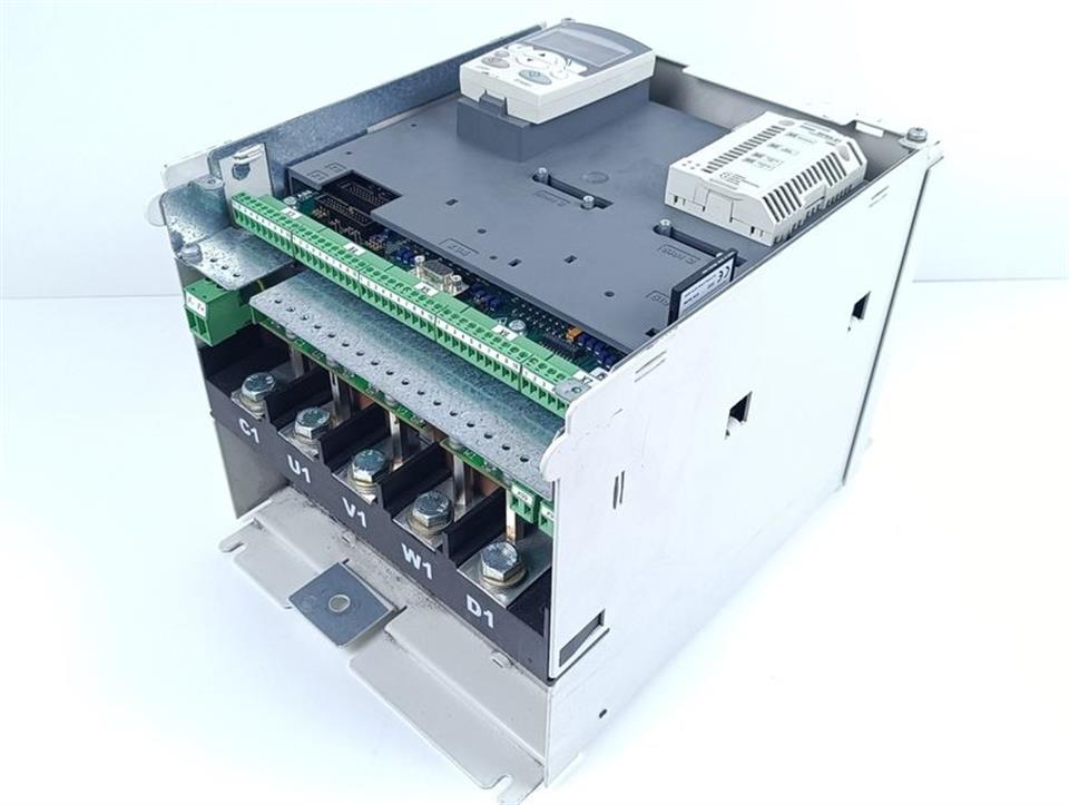 abb-dcs-800-dcs800-s02-0200-04-aprdcs-cp-p-sdcs-mem-8-tested-und-top-zustand-83559-1.jpg