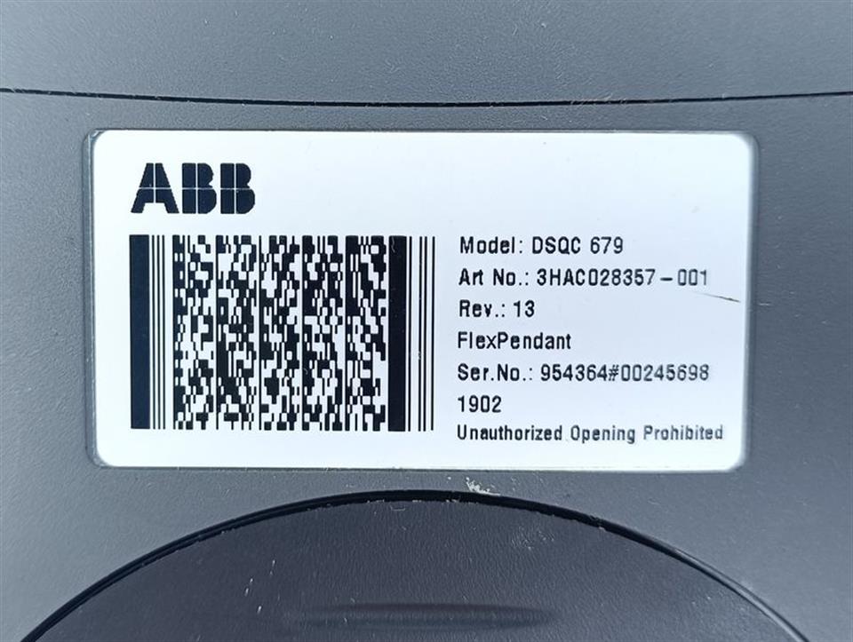 ABB DSQC 679 3HAC028357-001 REV.:13 + 3HAC047724-001 TESTED & TOP ZUSTAND