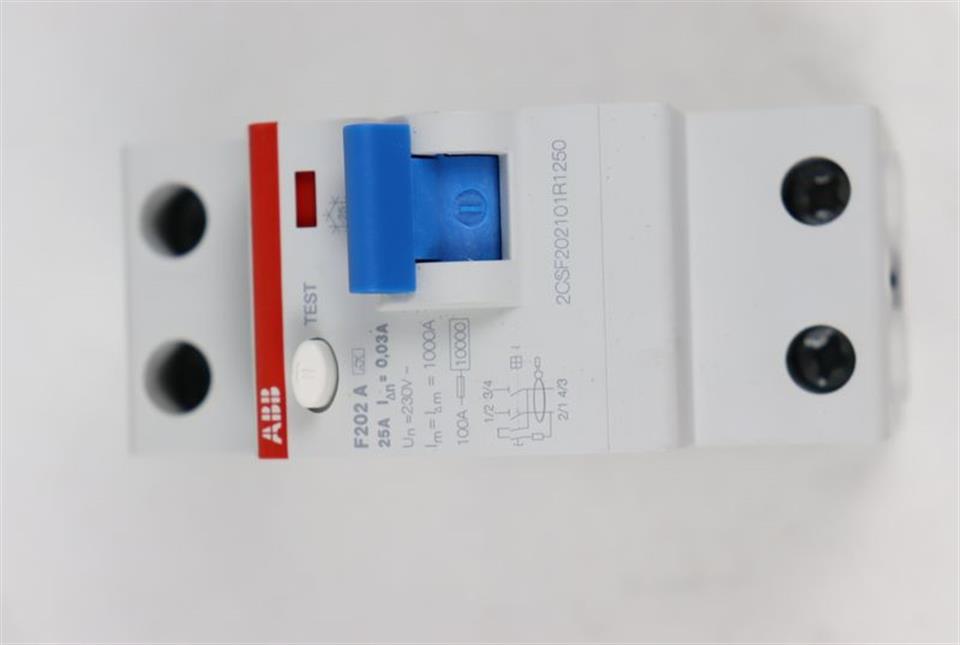 ABB F202 A 2CF202101R1250 TOP ZUSTAND