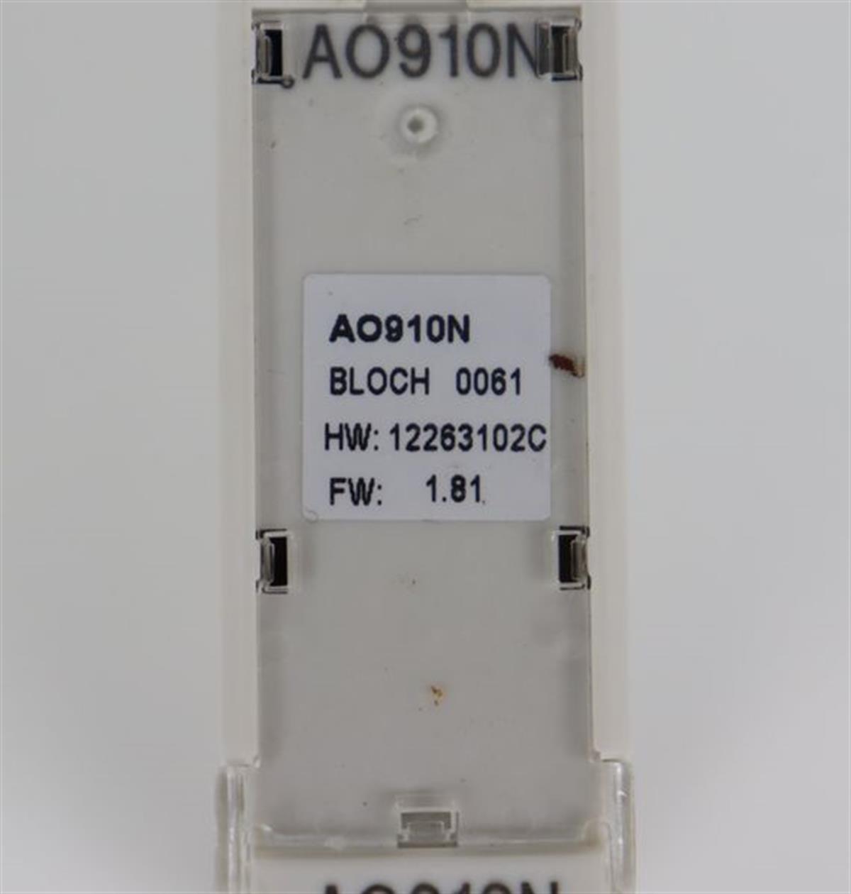 abb-s900-analog-output-ao4-ao910n-top-zustand-61859-4.jpg