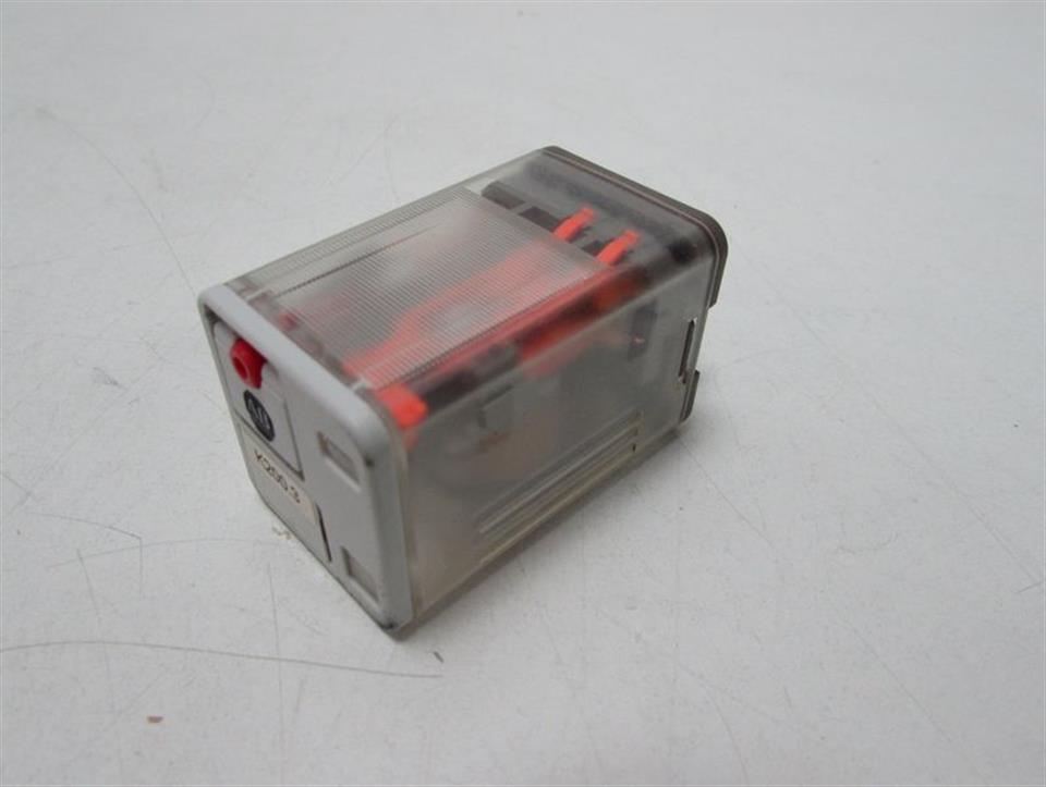 Allen Bradley 700-HA33Z24D-3 24VDC Ser.B NEUWERTIG