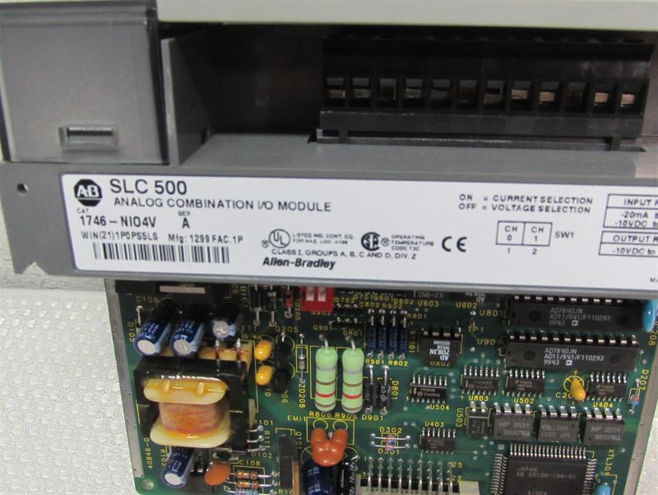 allen-bradley-slc-500-1746-ni04v-ser-a-analog-in-out-1746-nio4v-top-zustand-70076-3.jpg