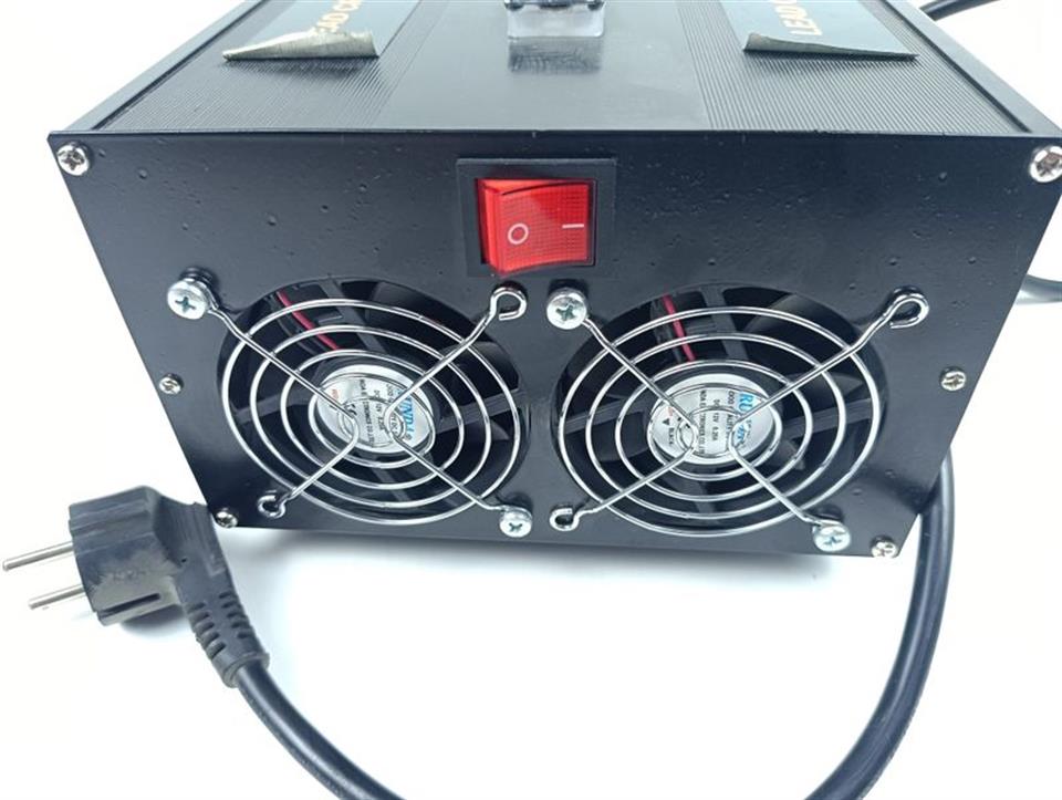 Betta Batteries Lead Crystal Battery Chargers 220V 50Hz