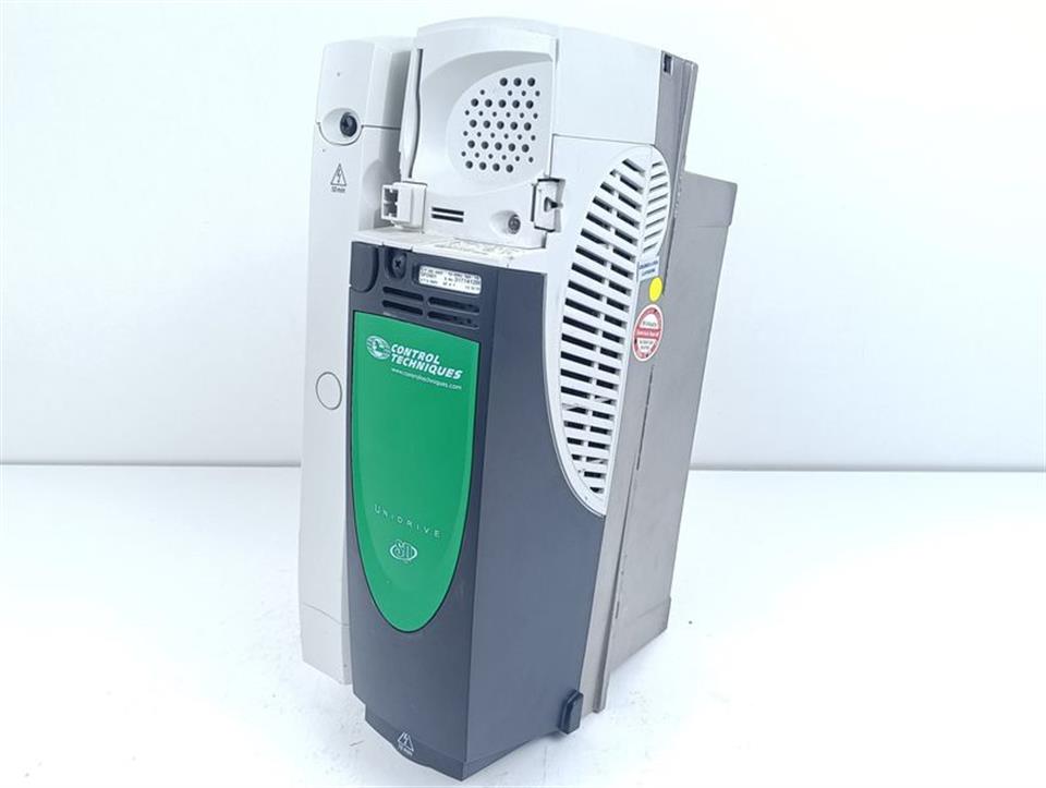 control-techniques-unidrive-servo-drive-sp2401-5575kw-top-zustand-tested-82149-2.jpg