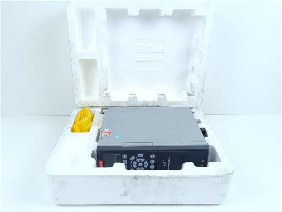 danfoss-fc-302p2k2t5e20h1xgxxxxsxxxxaxbxcxxxxdx-131b0038-22kw-400v-unused-ovp-81231-2.jpg