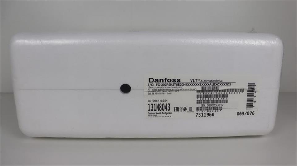 Danfoss FC-302P2K2T5E20H1XXXXXXSXXXXALBXCXXXXDX 131N8043 2,2kw 400V UNUSED