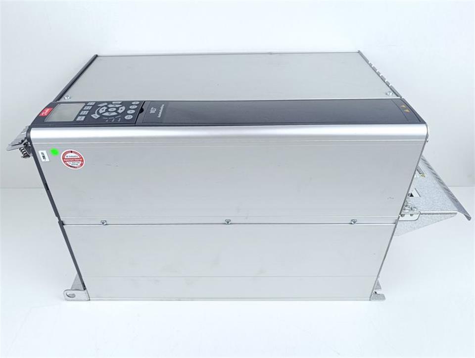 danfoss-fc-302p37kt5e20h1xgxxxxsxxxxa0bxcxxxxd0-lcp-102-tested-und-neuwertig-79271-3.jpg