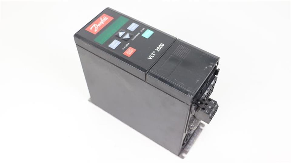 danfoss-vlt2811-195n1027-vlt2811pt4b20str1dbf00a00c0-26a-tested-top-zustand-58085-2.jpg
