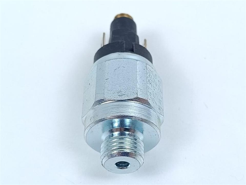 druckschalter-mit-flachstecker-s413080-75126-unused-83752-3.jpg