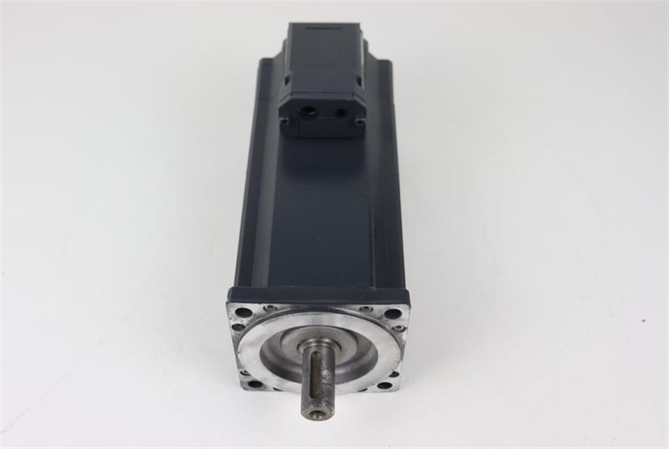 elau-servomotor-sm100-50-030-p1-44-s1-b1-19203501-004-generalueberholt-55548-2.jpg