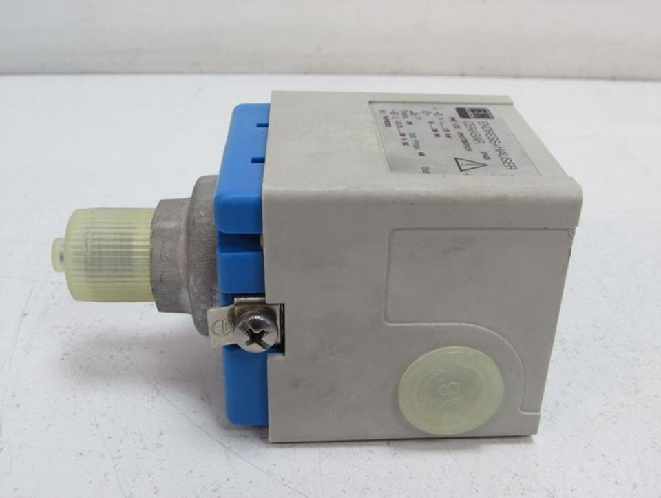 endresshauser-cerabar-pmc-133-1m1f3b3y1v-pmc133-ovp-54637-5.jpg