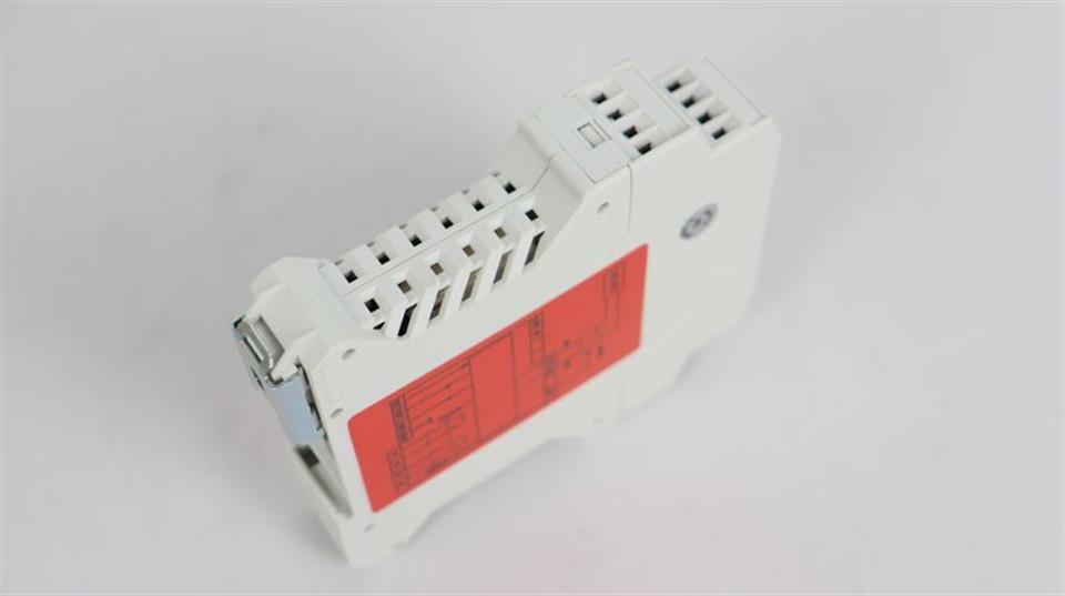 Euchner CES-AZ-ABS-01B Auswerteeinheit 100064 TESTED TOP ZUSTAND