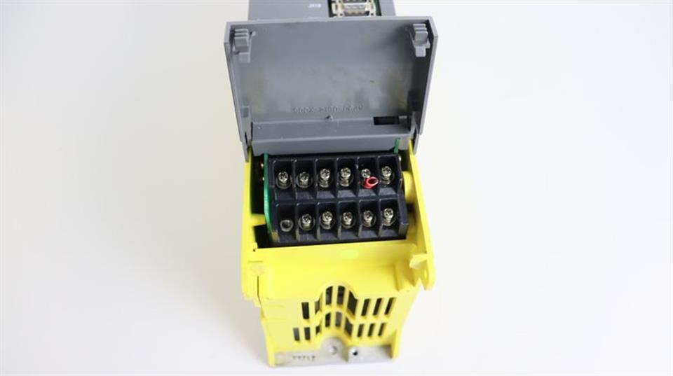 fanuc-a06b-6096-h304-g-servo-amplifier-top-zustand-57699-5.jpg