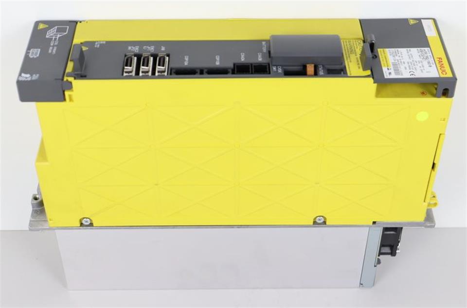 fanuc-servo-amplifier-a06b-6240-h211-ver-e-top-zustand-57649-2.jpg
