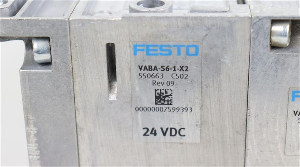 festo-723626-2x-539156-550663-556989-546211-727642-550212-top-zustand-61131-5.jpg