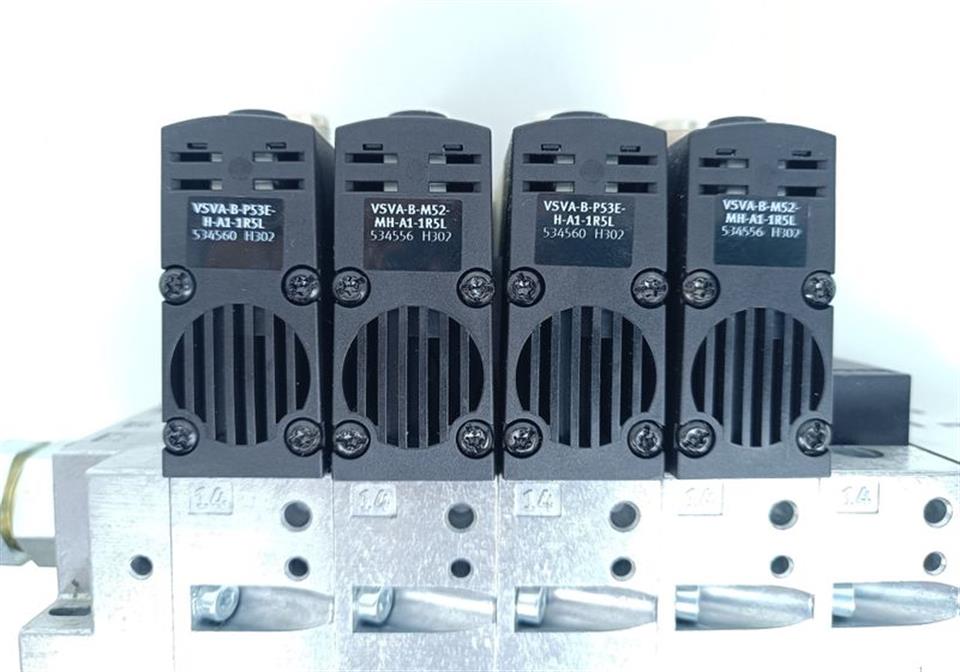 Festo Ventilinsel VSVA-B-M52-AH-A1-1R5L + VSVA-B-P53E-H-A1-1R5L TOP ZUSTAND