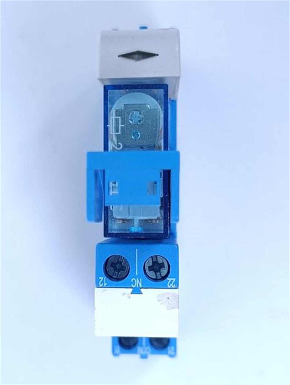 finder-9505-10a-300v-neuwertig-82507-3.jpg