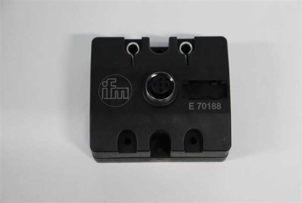 ifm-electronic-e-70188-steckbuchse-tap-unused-55163-2.jpg