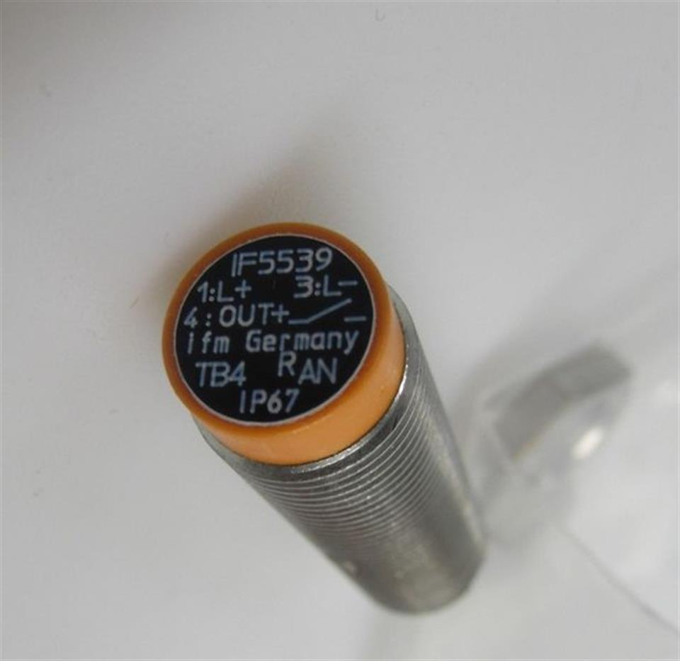 IFM Electronic IF5539 IFB3004-BPKG/US-100-DPS inductive proximity switches OVP