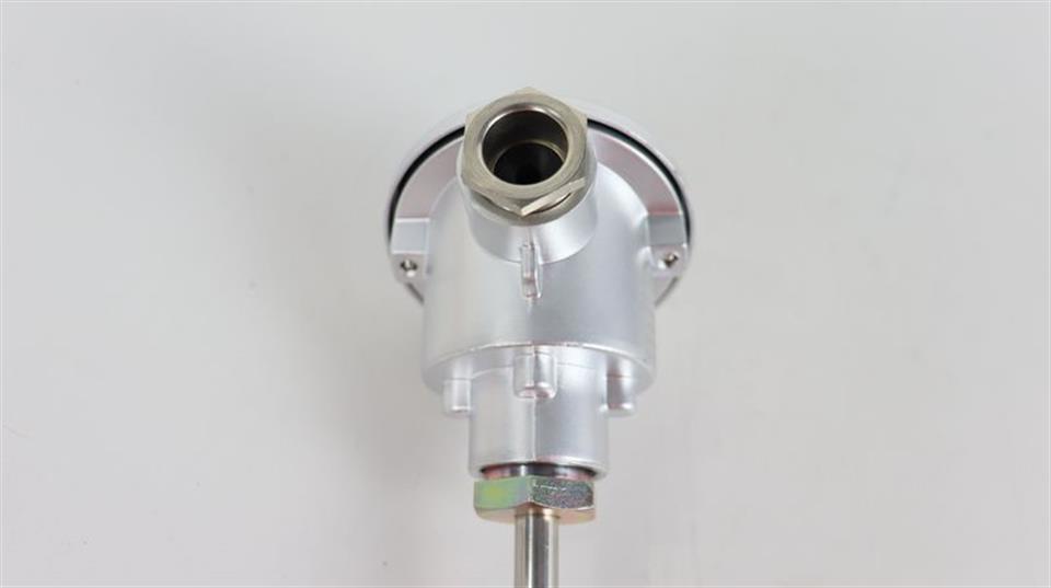 jumo-90239-f03-temperatursensor-1x-pt100-top-zustand-59540-3.jpg